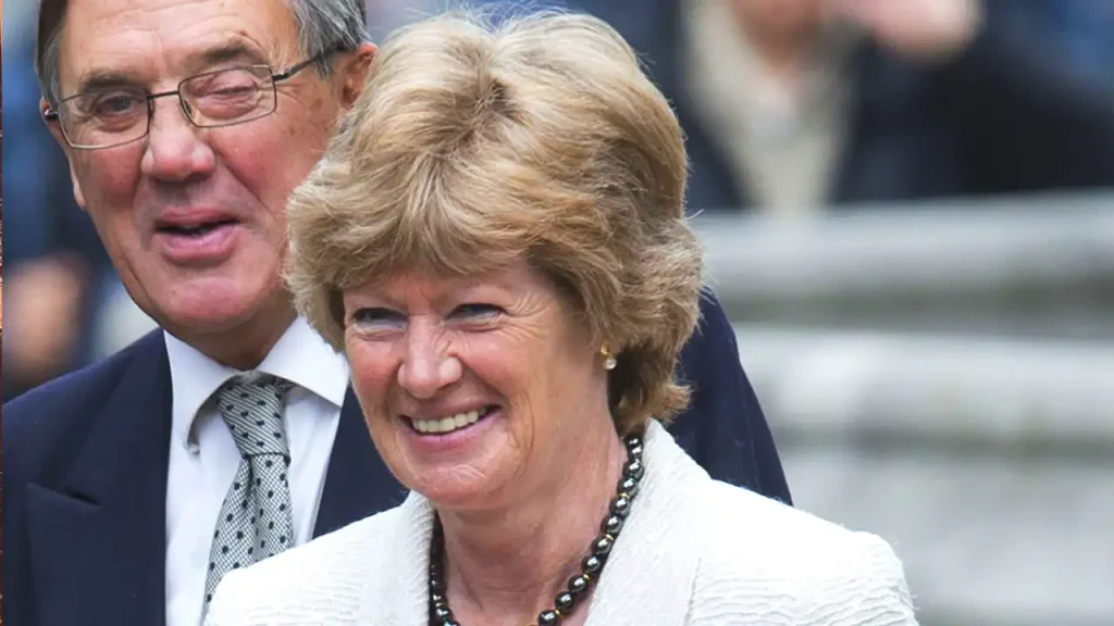 Princess Diana’s Sister Lady Sarah McCorquodale Hospitalized After ‘Very Bad Fall’ From Horse Lady Sarah McCorquodale