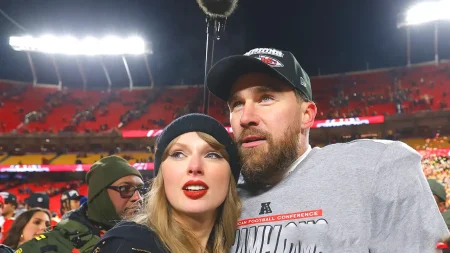 Taylor Swift and NFL star Travis Kelce